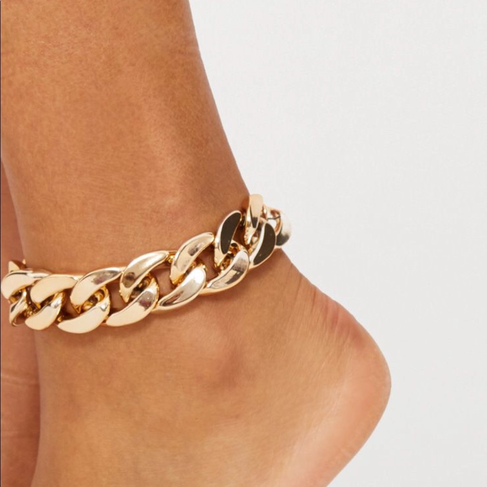 Gold anklet